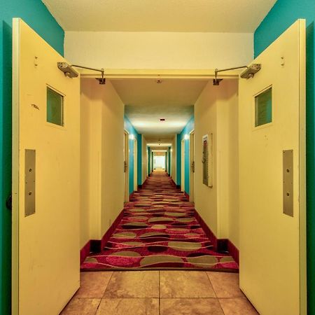 Clearwater Hotel Buitenkant foto