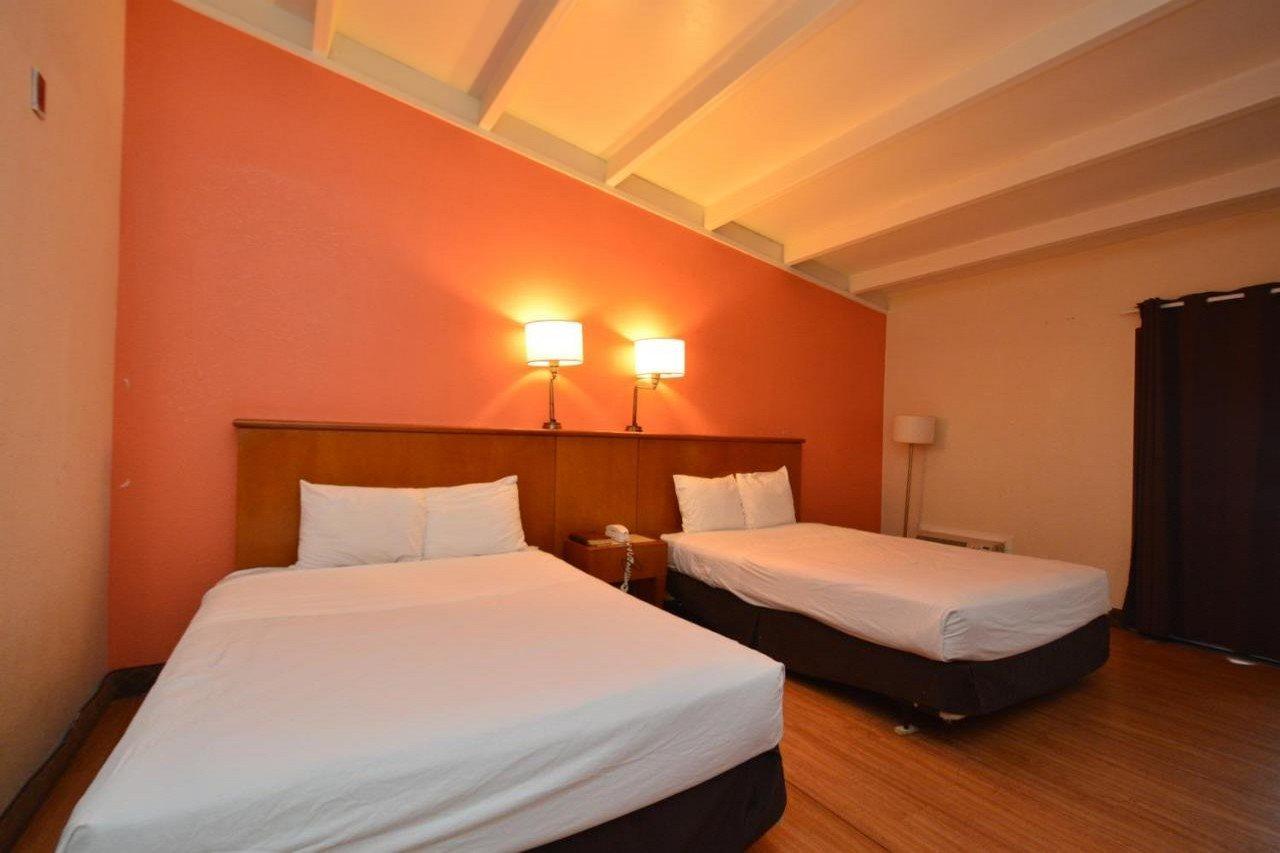 Clearwater Hotel Buitenkant foto