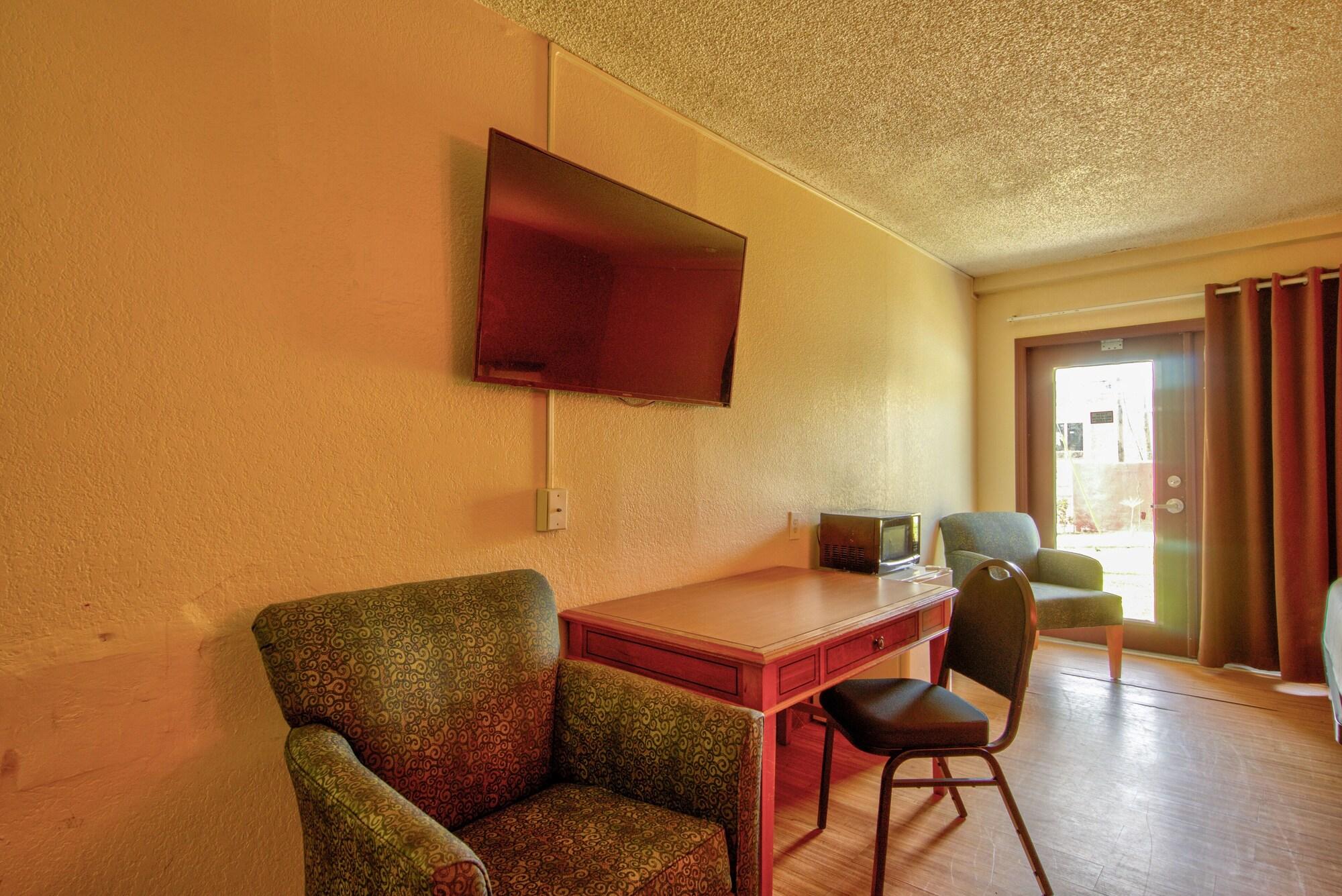 Clearwater Hotel Buitenkant foto
