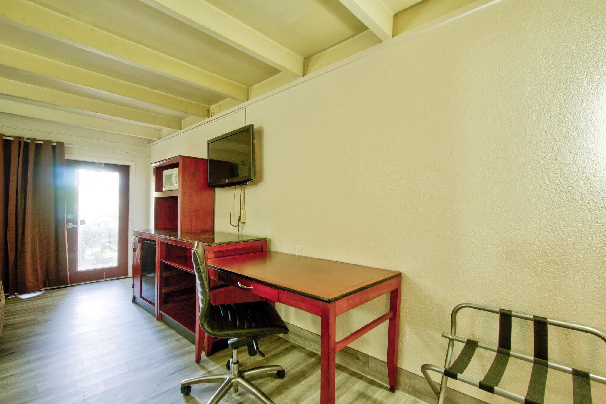 Clearwater Hotel Buitenkant foto